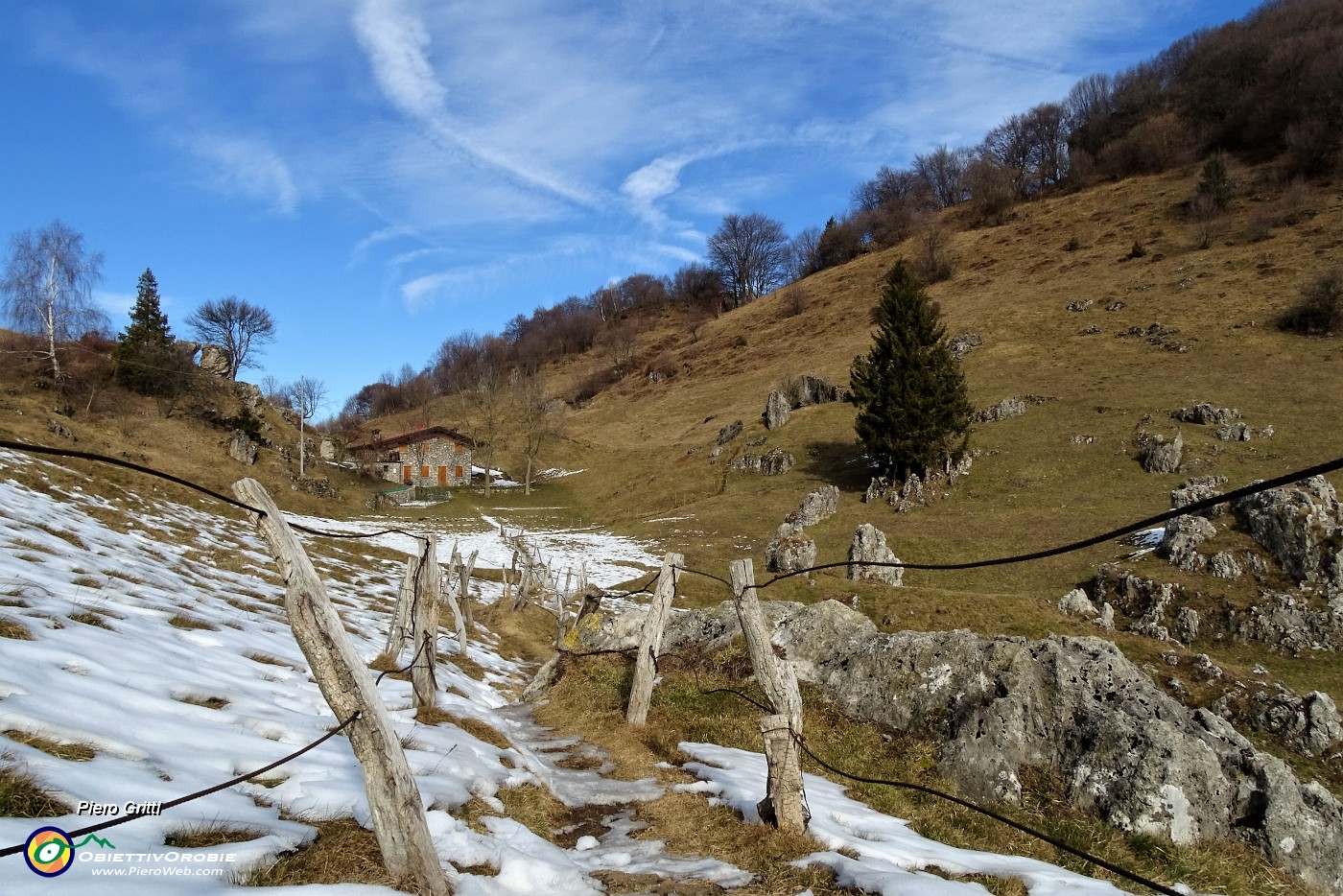 34 Cascina ben ristrutturata.JPG